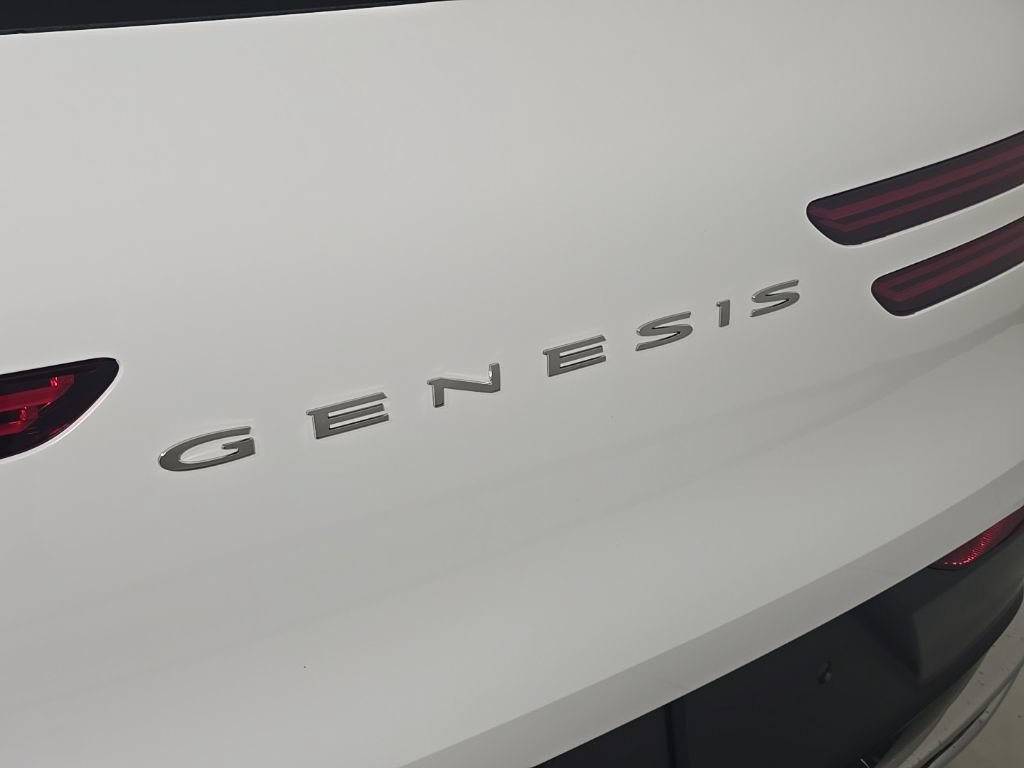 New 2027 Genesis GV70 2.5T Advanced AWD/4WD image 11
