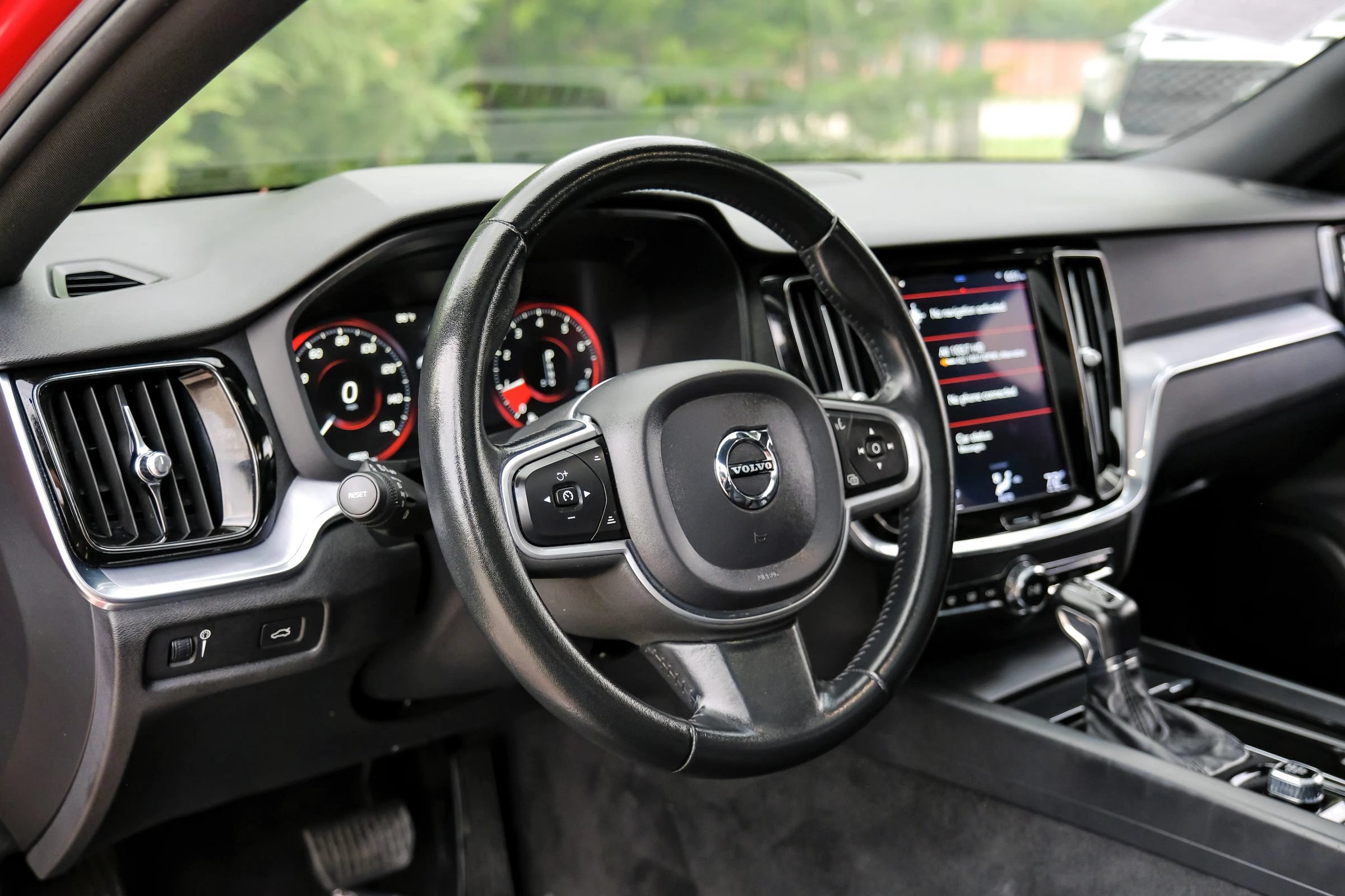 Used 2020 Volvo S60 T5 Momentum FWD image 18