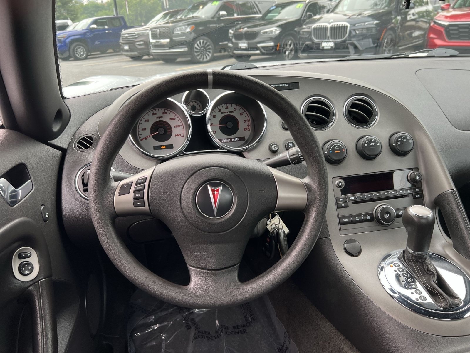 Used 2009 Pontiac Solstice Convertible w/ Preferred Package RWD image 15