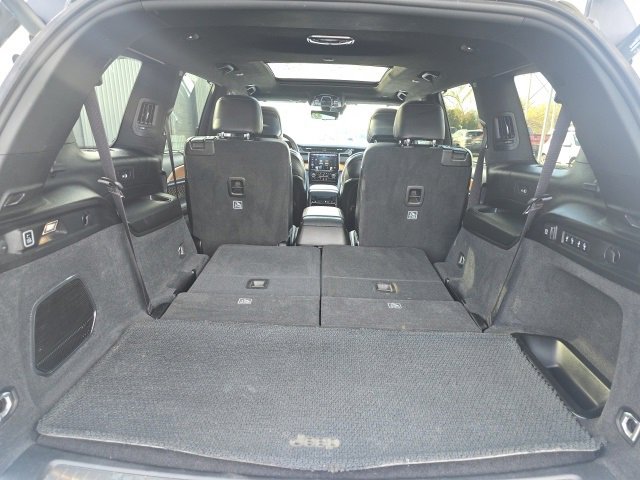 Used 2023 Jeep Grand Cherokee L Summit image 28