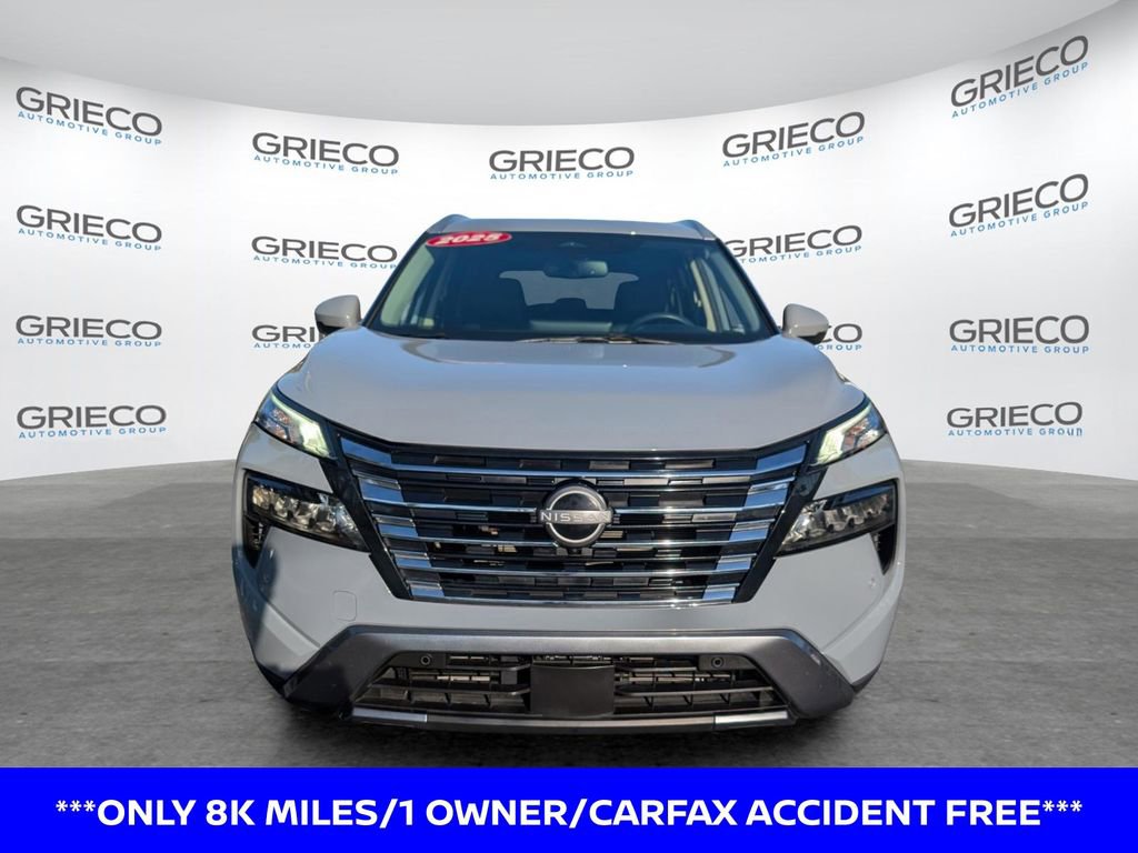 Certified 2025 Nissan Rogue SL FWD image 2