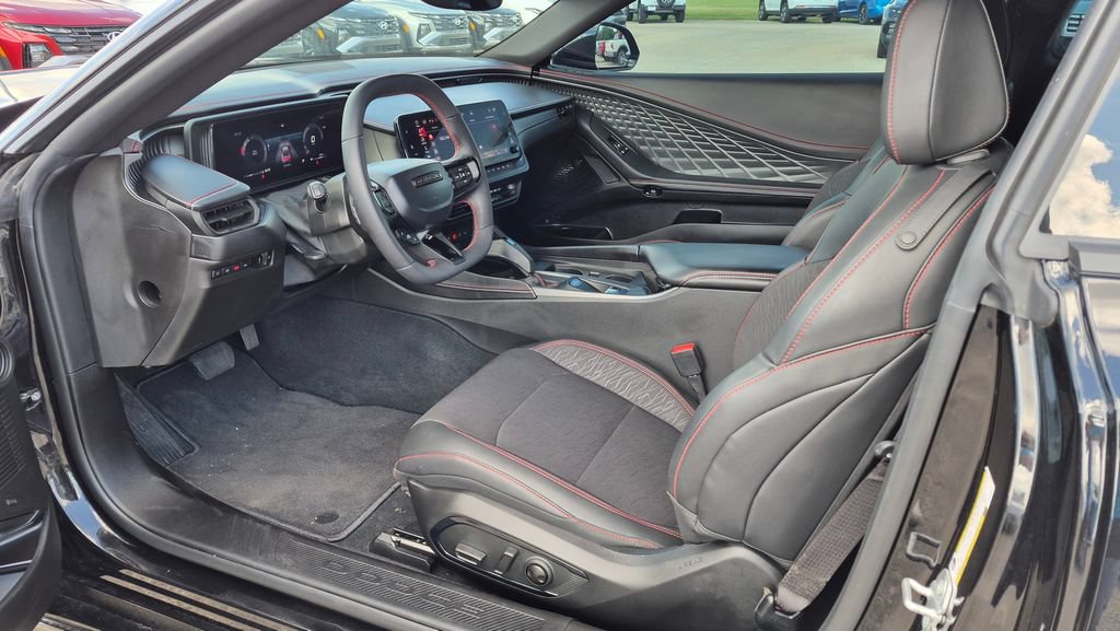 Used 2026 Dodge Charger Scat Pack w/ Blacktop Package AWD/4WD image 13