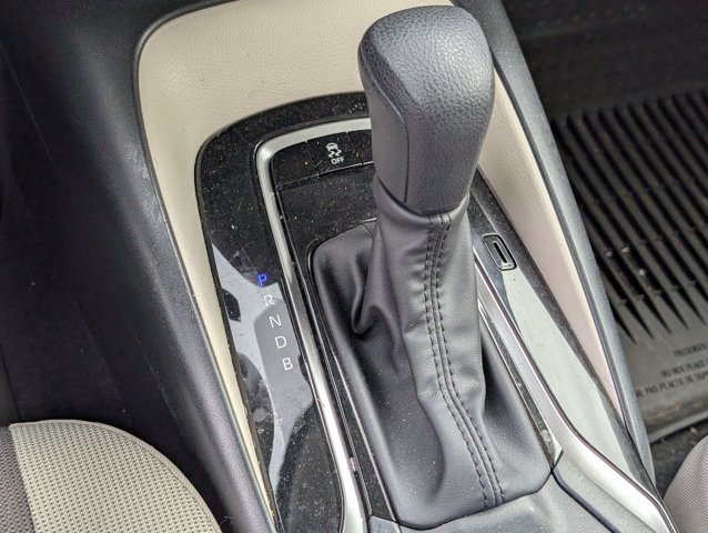 Used 2024 Toyota Corolla LE w/ LE Convenience Package FWD image 12