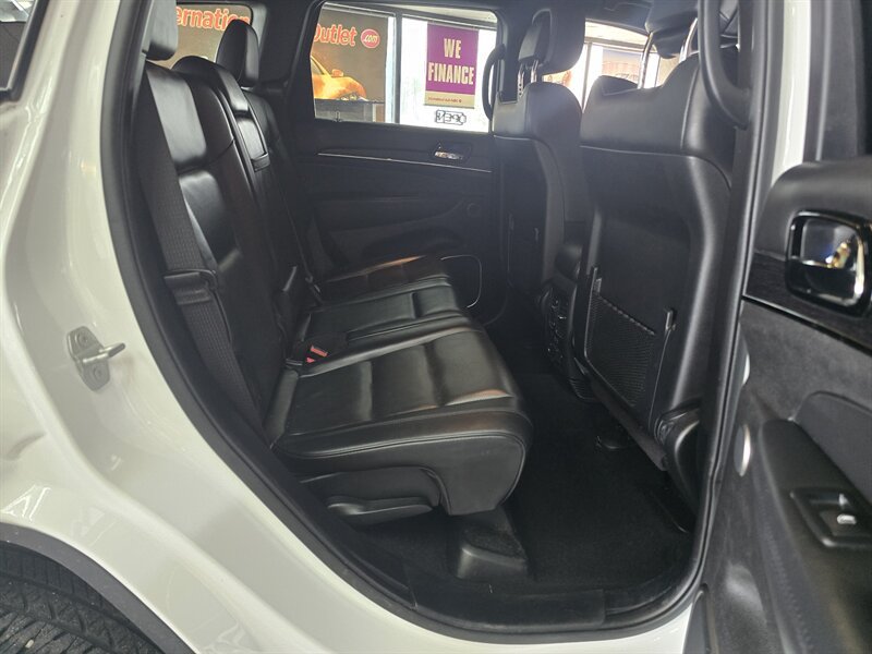 Used 2020 Jeep Grand Cherokee High Altitude AWD/4WD image 16