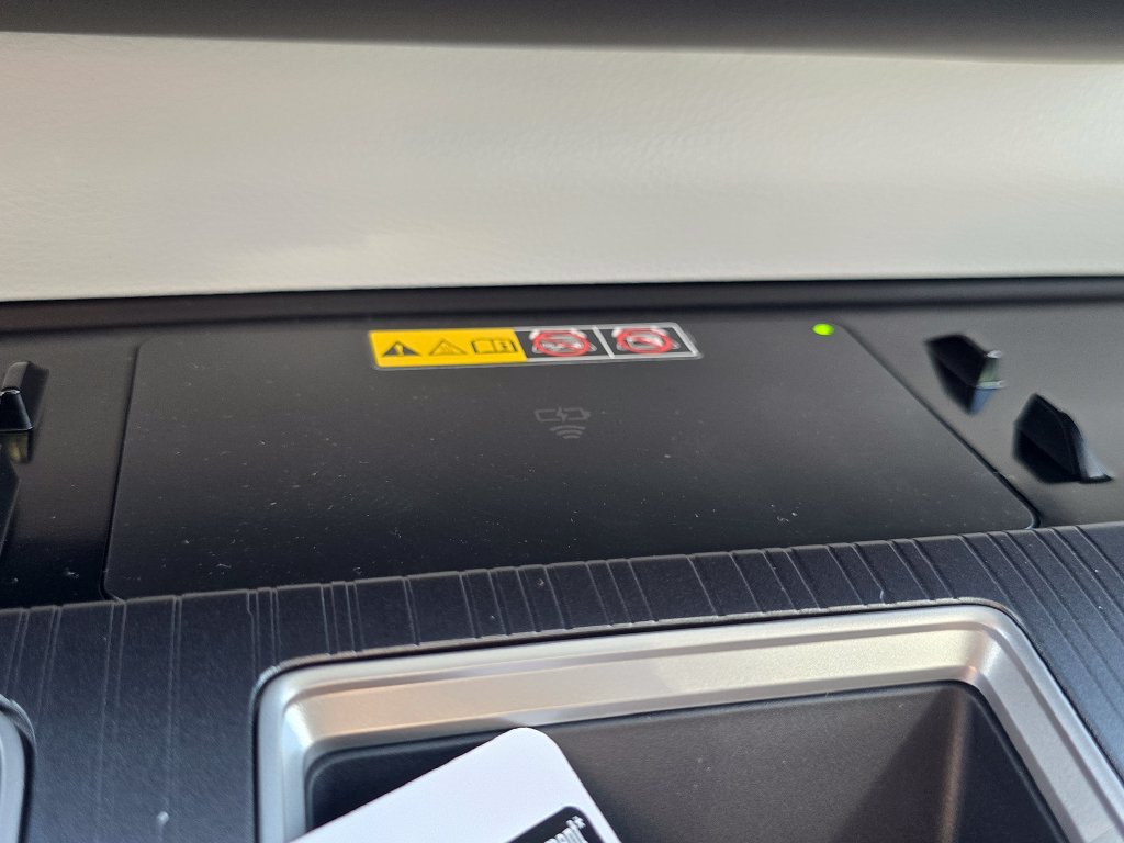 New 2026 Toyota Sienna XLE FWD image 10