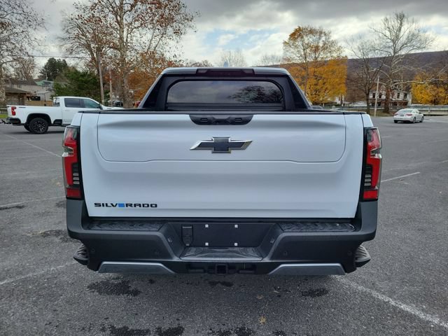 New 2026 Chevrolet Silverado EV Trail Boss AWD/4WD image 4