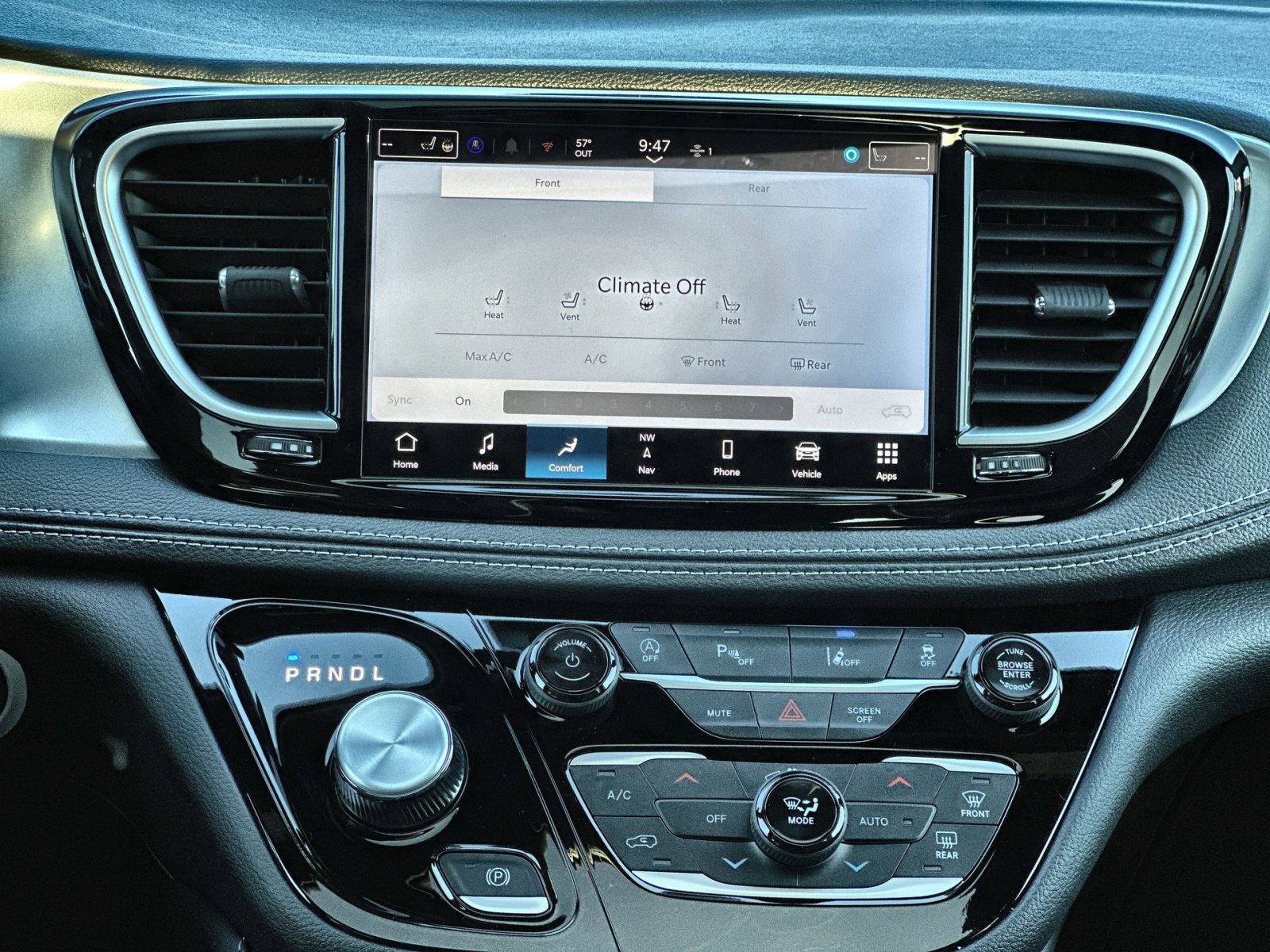 New 2026 Chrysler Pacifica Limited w/ S Appearance Package image 21