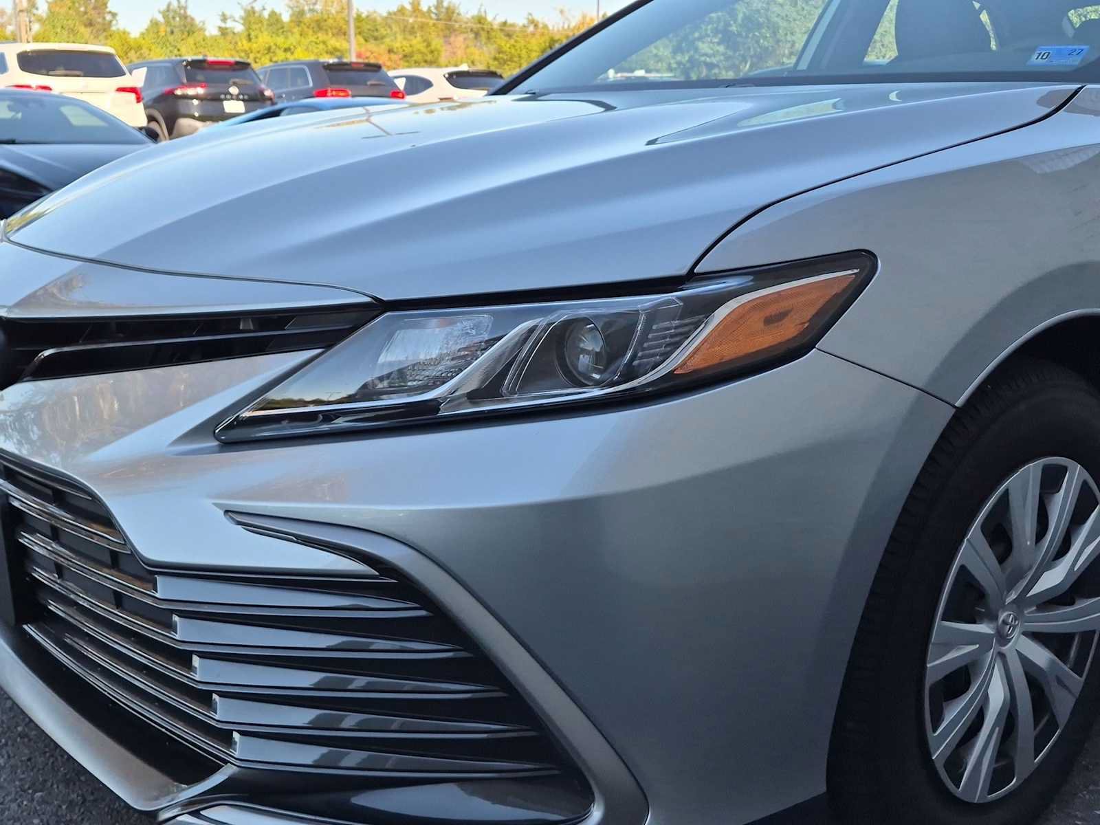 Used 2021 Toyota Camry LE FWD image 11