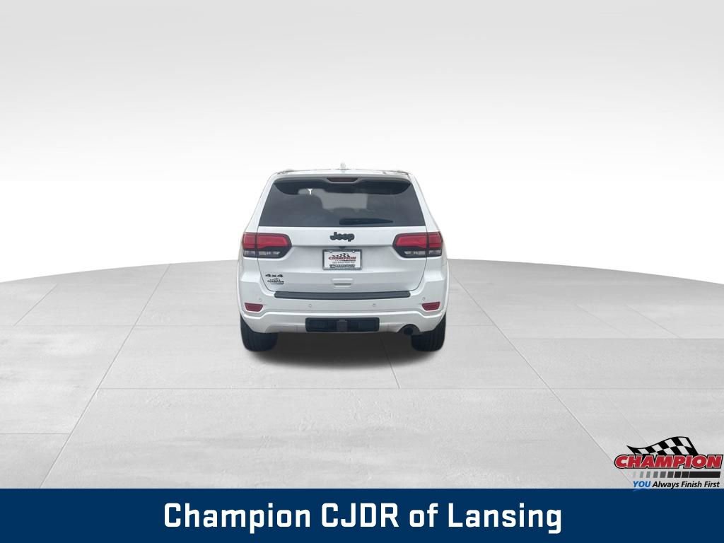 Used 2022 Jeep Grand Cherokee Laredo X AWD/4WD image 4