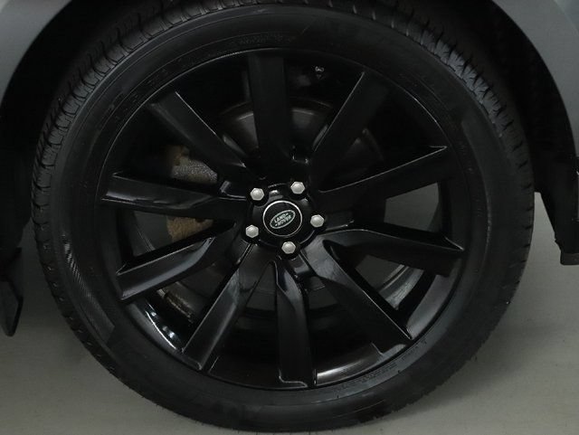 Used 2019 Land Rover Range Rover Velar R-Dynamic SE AWD/4WD image 41