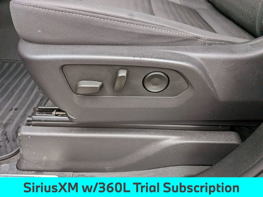 Used 2025 Chevrolet Silverado 1500 LT image 14