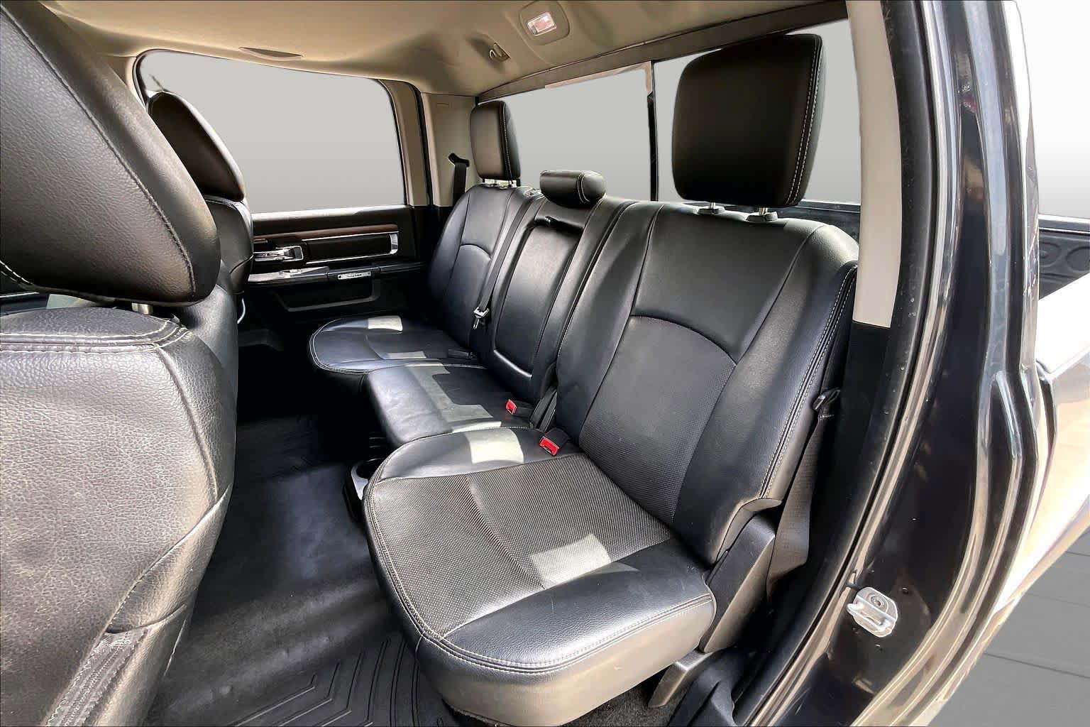 Used 2014 RAM 2500 Laramie w/ Convenience Group AWD/4WD image 19