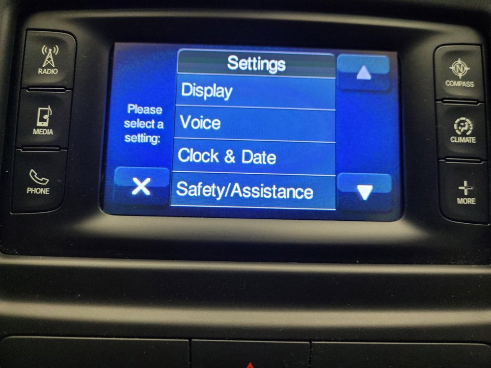 Used 2015 Chrysler 200 Limited w/ Convenience Group FWD image 25