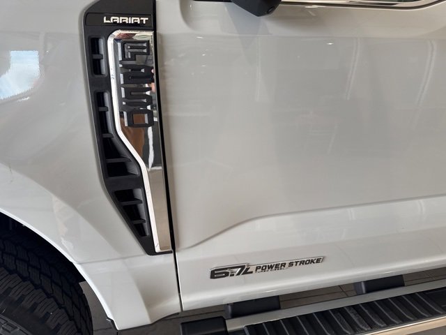 New 2026 Ford F250 4x4 Crew Cab Super Duty image 7