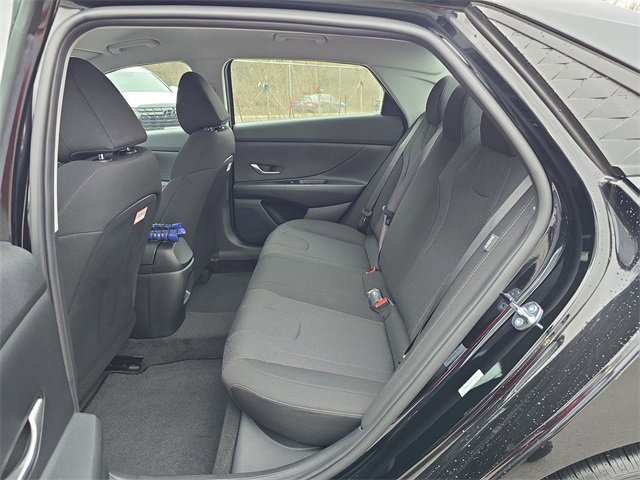 New 2026 Hyundai Elantra SE image 21