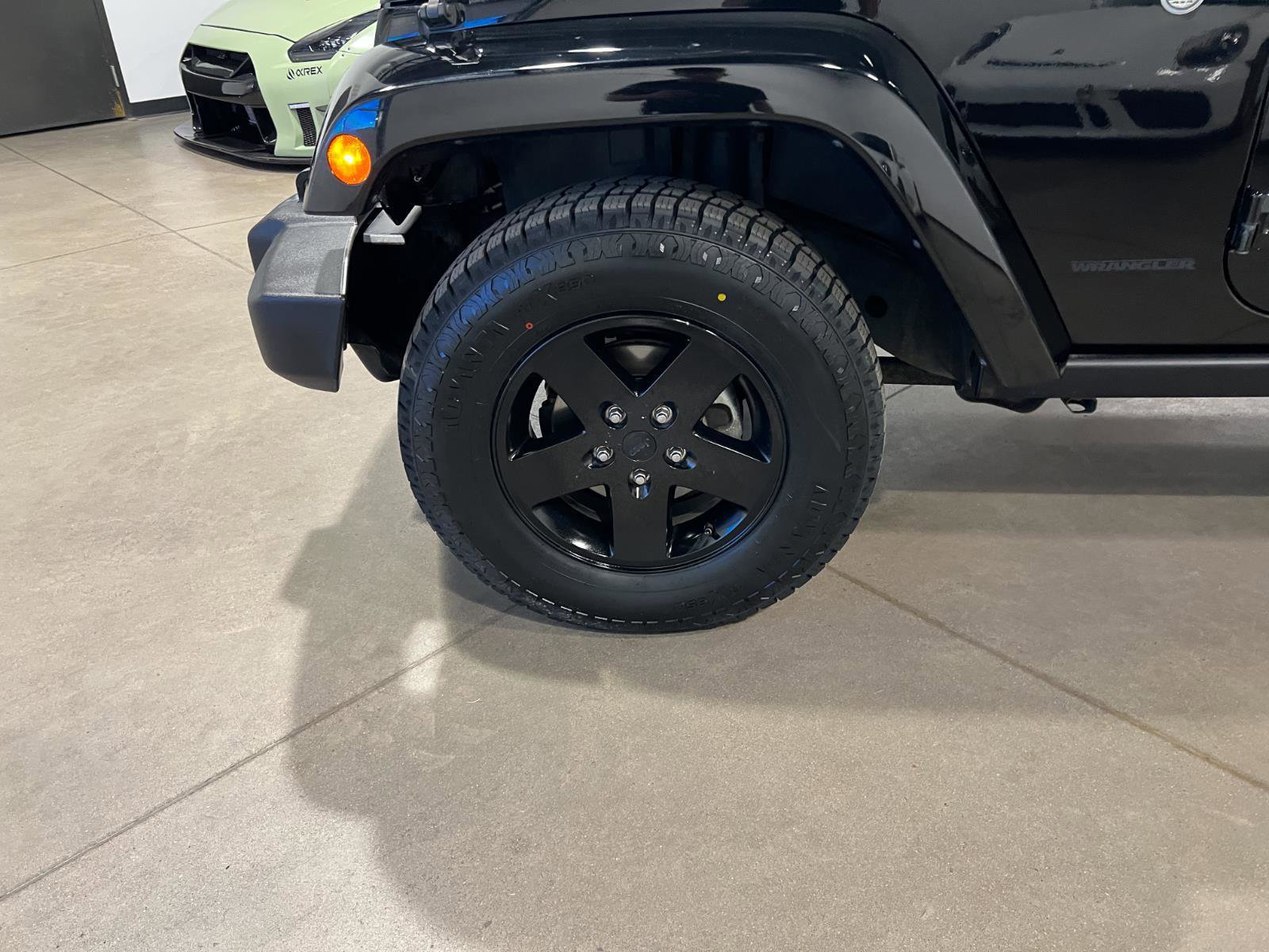 Used 2015 Jeep Wrangler Unlimited Sahara AWD/4WD image 38