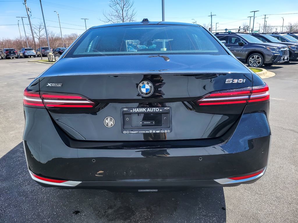 Used 2024 BMW 530i xDrive w/ M Sport Package AWD/4WD image 5