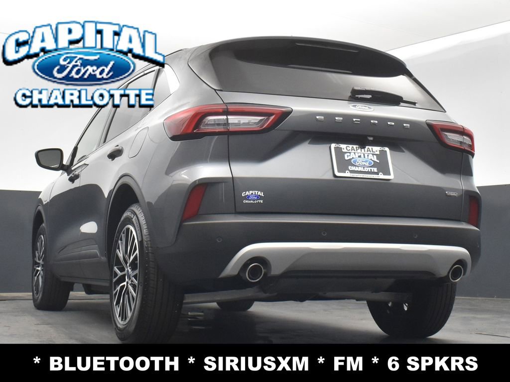 Used 2024 Ford Escape SE image 9