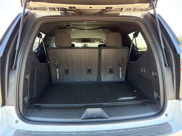 New 2026 Chevrolet Suburban LS w/ LPO, Dark Essentials Package AWD/4WD image 13