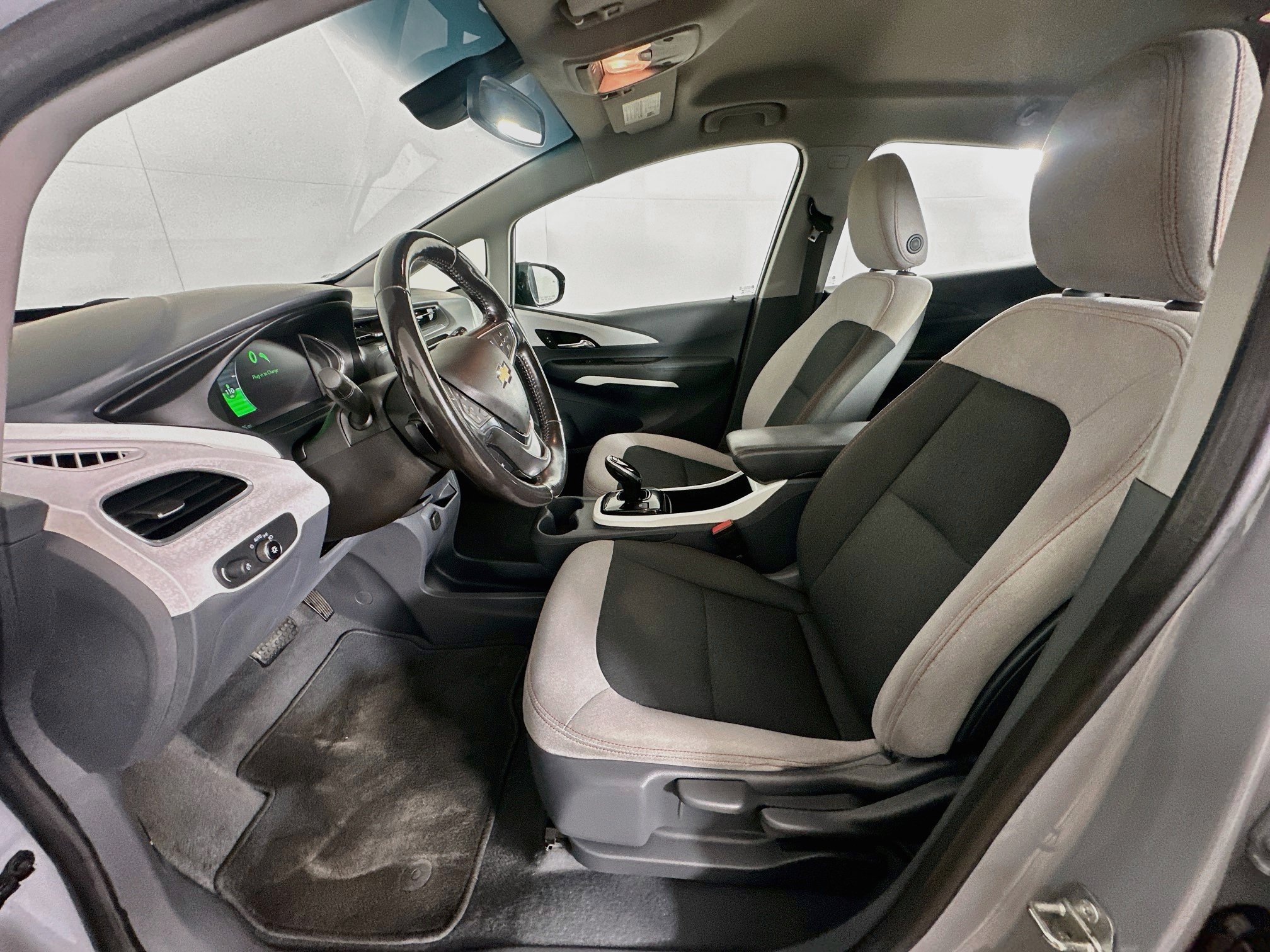 Used 2020 Chevrolet Bolt LT FWD image 13