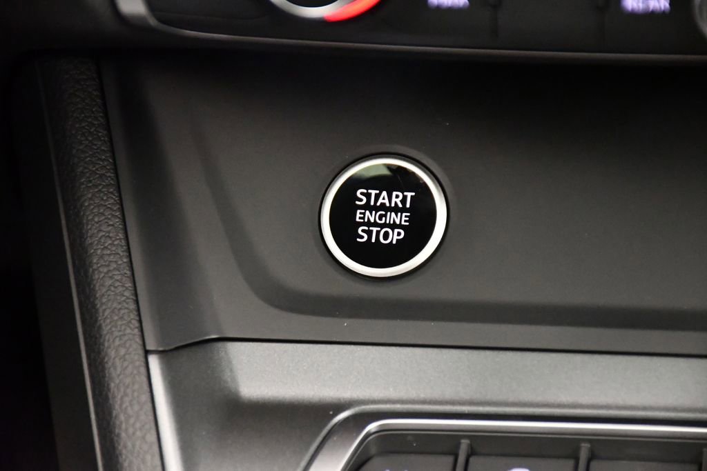 Used 2025 Audi Q3 2.0T Premium Plus w/ Premium Plus Package image 30