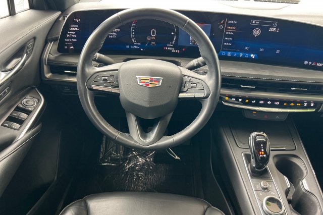 Used 2024 Cadillac XT4 Premium Luxury AWD/4WD image 17