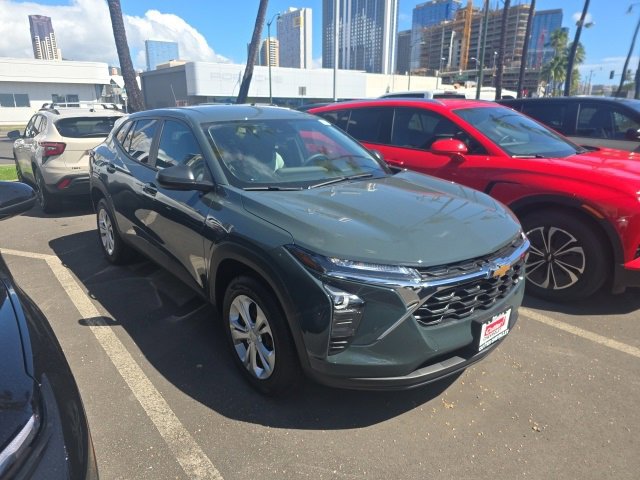 New 2026 Chevrolet Trax LS image 2