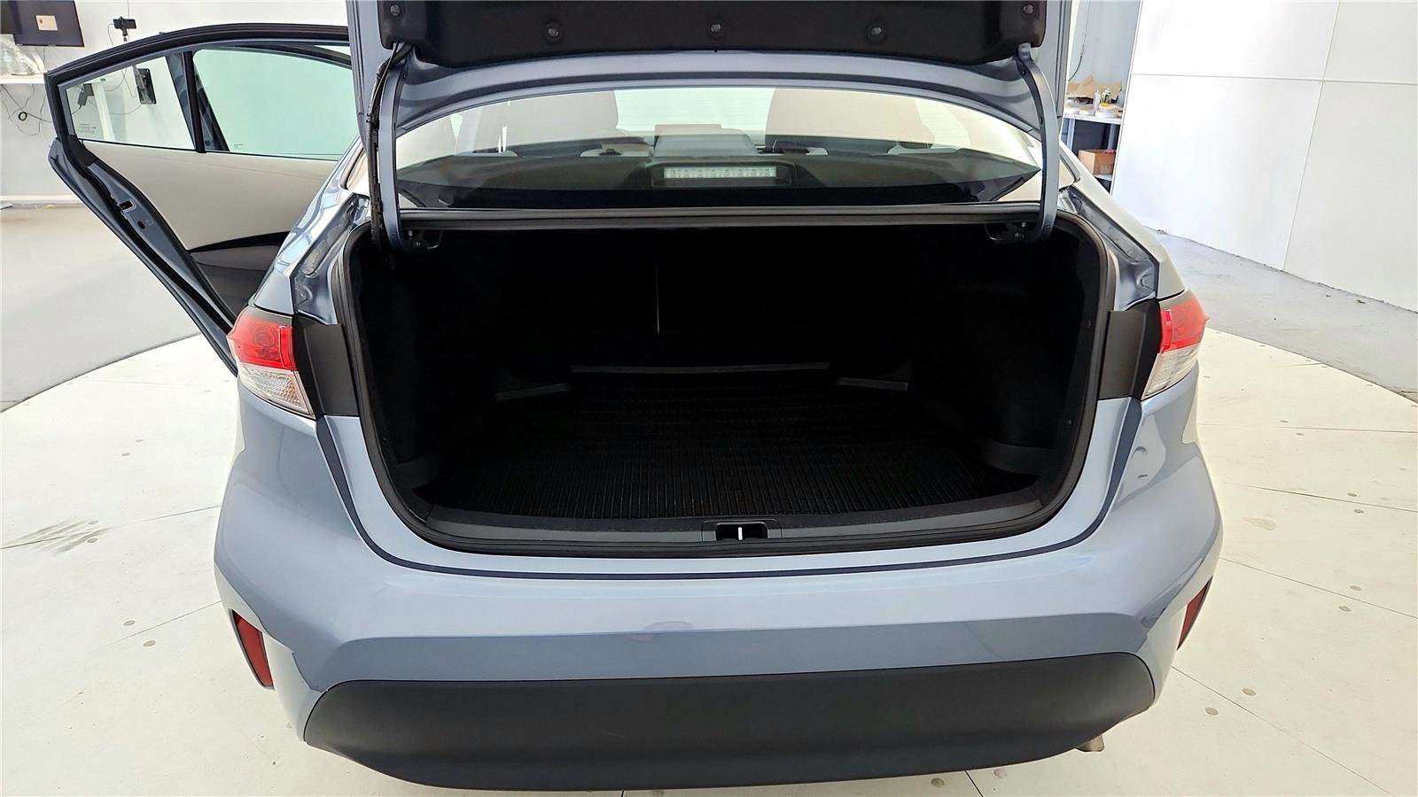 Certified 2024 Toyota Corolla LE FWD image 20