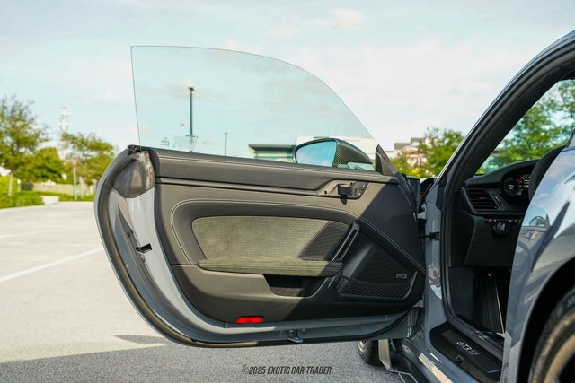 Used 2025 Porsche 911 GT3 RS image 49