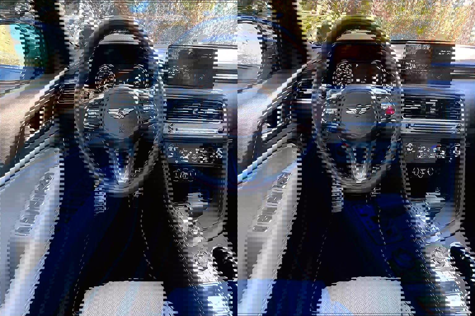 Used 2025 Genesis G70 3.3T Advanced image 6