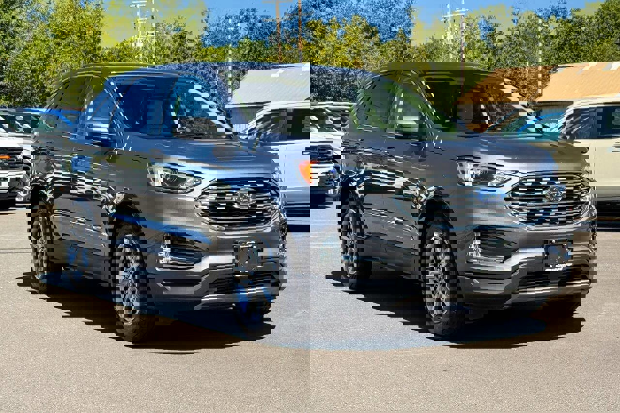 Used 2022 Ford Edge SEL w/ Convenience Package