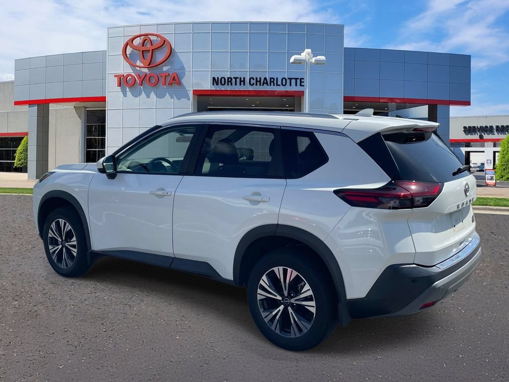 Used 2023 Nissan Rogue SV w/ SV Premium B Package FWD image 5