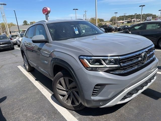 Used 2021 Volkswagen Atlas Cross Sport SE image 4
