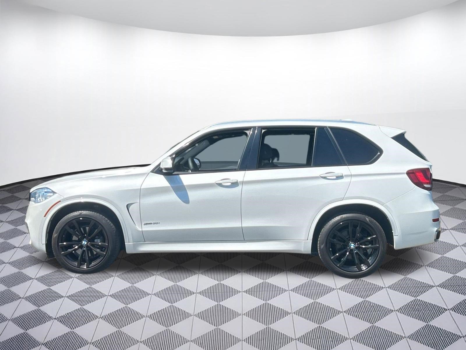 Used 2017 BMW X5 xDrive35i AWD/4WD image 2
