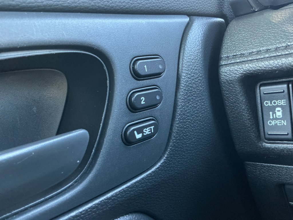 Used 2025 Honda Odyssey Sport-L image 24