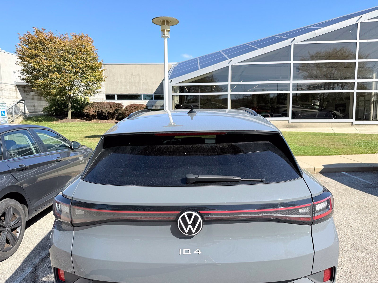 Used 2023 Volkswagen ID.4 Pro RWD image 7