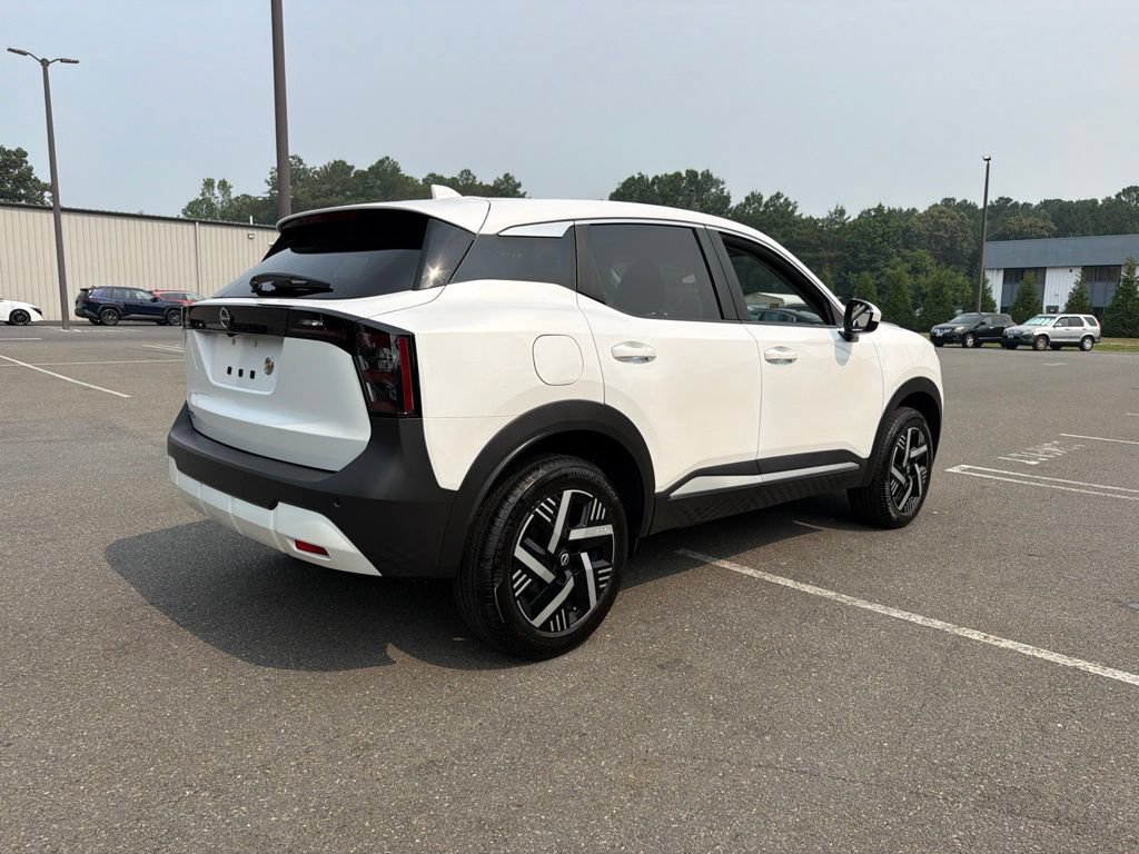 Certified 2025 Nissan Kicks SV FWD image 5
