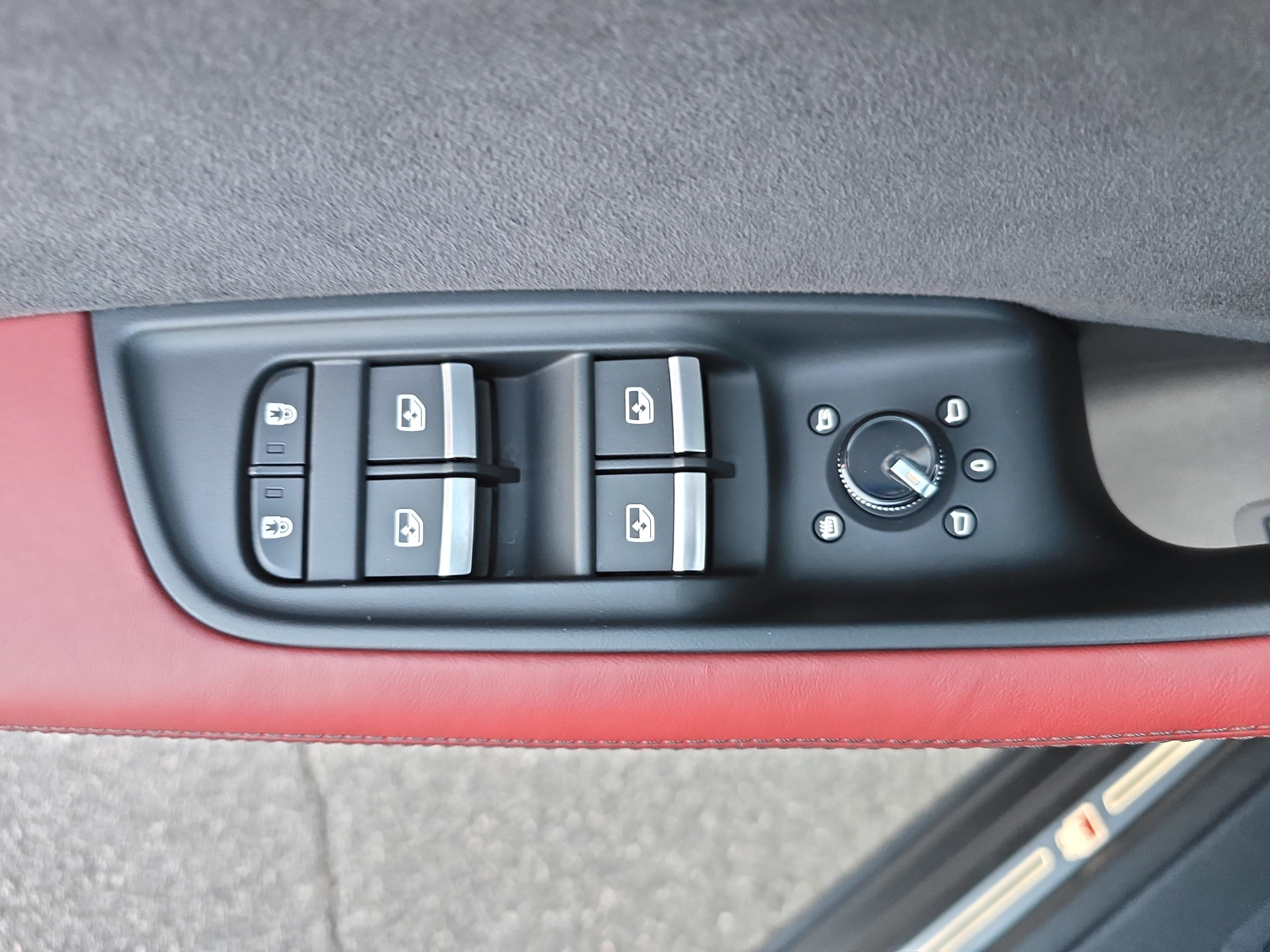 Certified 2024 Audi SQ8 Prestige image 26