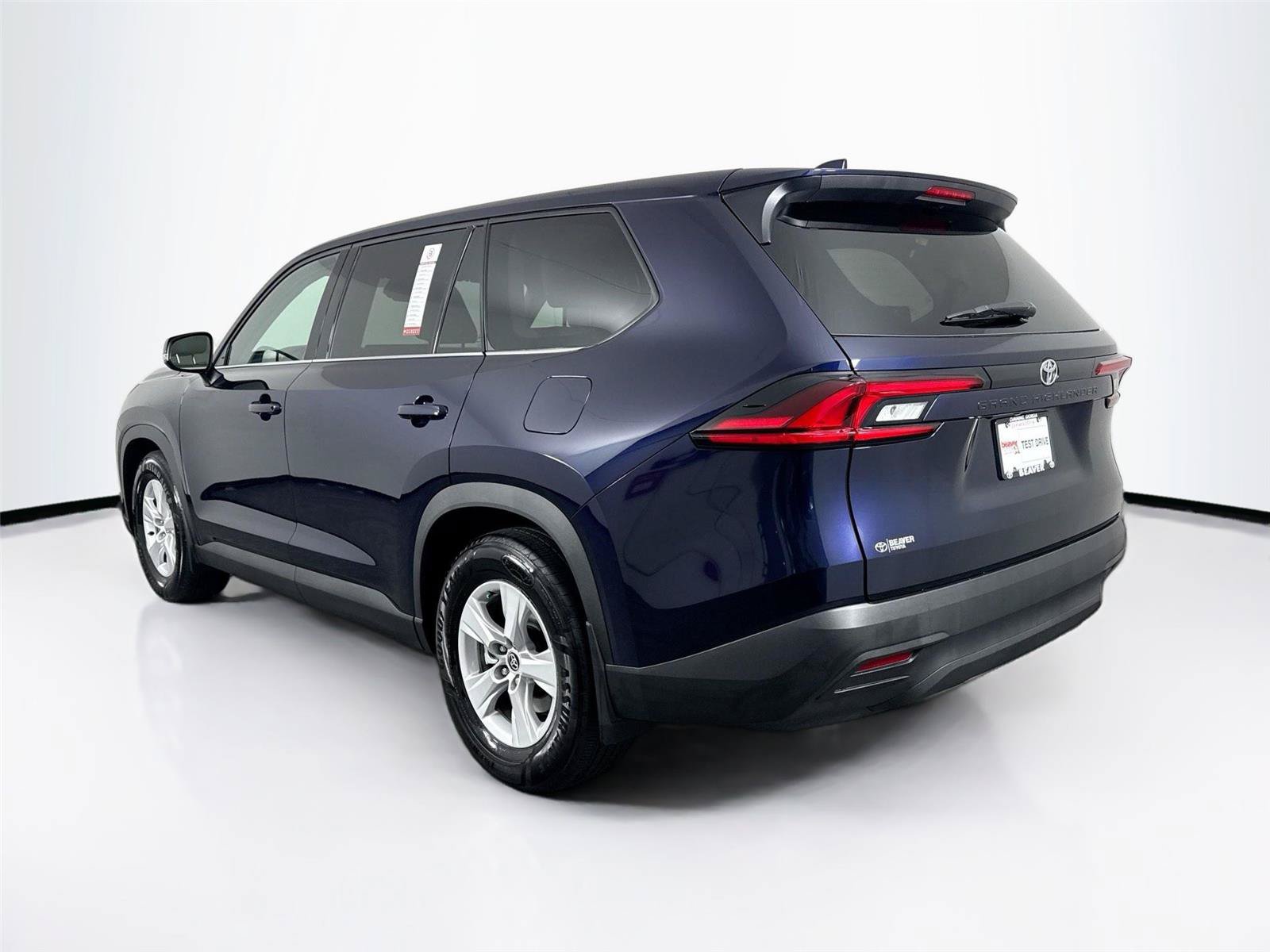 Certified 2026 Toyota Grand Highlander FWD image 12