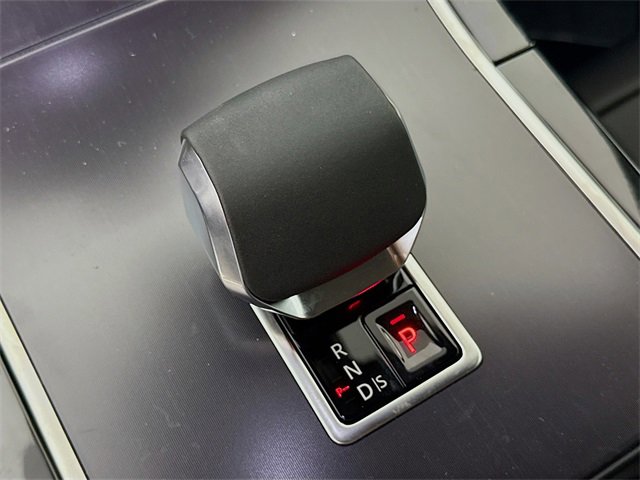 New 2026 Land Rover Range Rover Velar Dynamic SE image 19