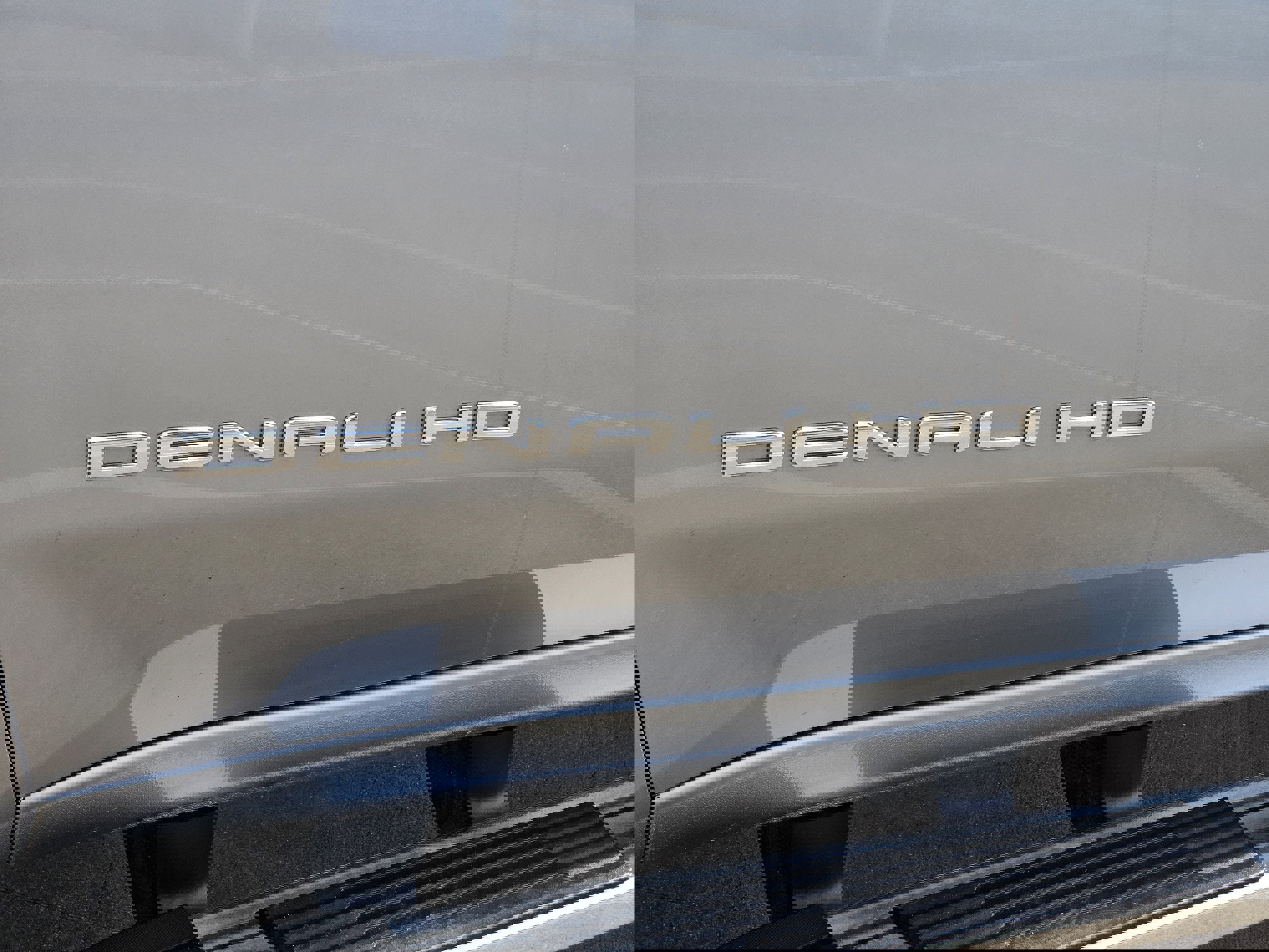 Used 2024 GMC Sierra 2500 Denali w/ Denali Reserve Package image 7