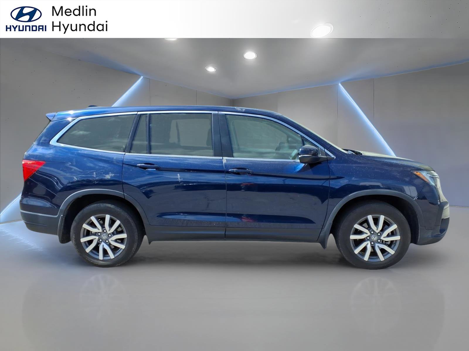 Used 2019 Honda Pilot EX image 2