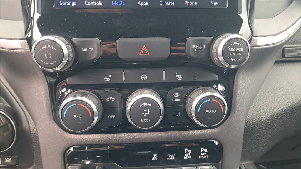 Used 2019 RAM 1500 Big Horn AWD/4WD image 21