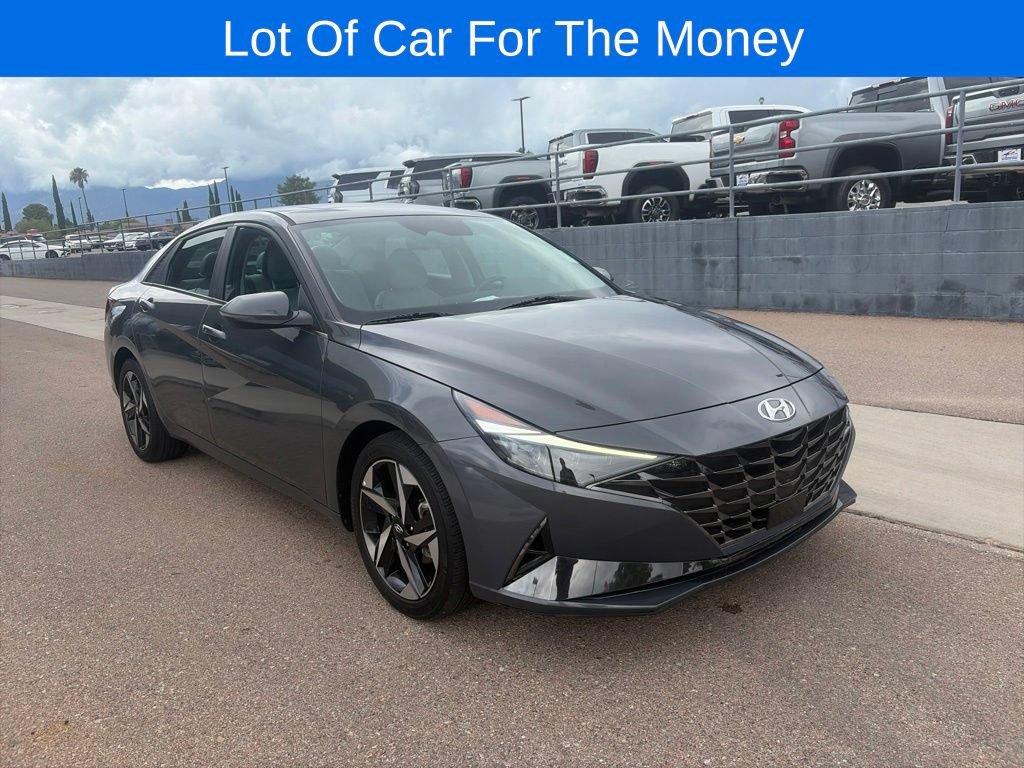 Used 2023 Hyundai Elantra Limited FWD image 3