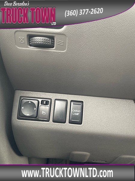 Used 2011 Nissan Frontier SL w/ Moonroof Pkg RWD image 17