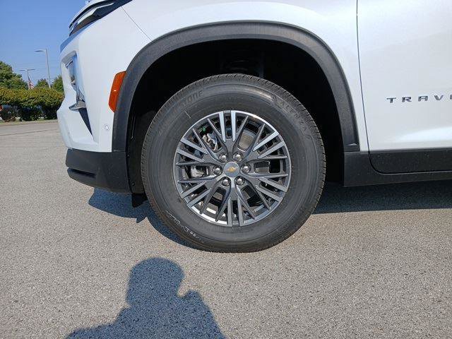 New 2026 Chevrolet Traverse LT w/ Enhanced Driving Package image 9