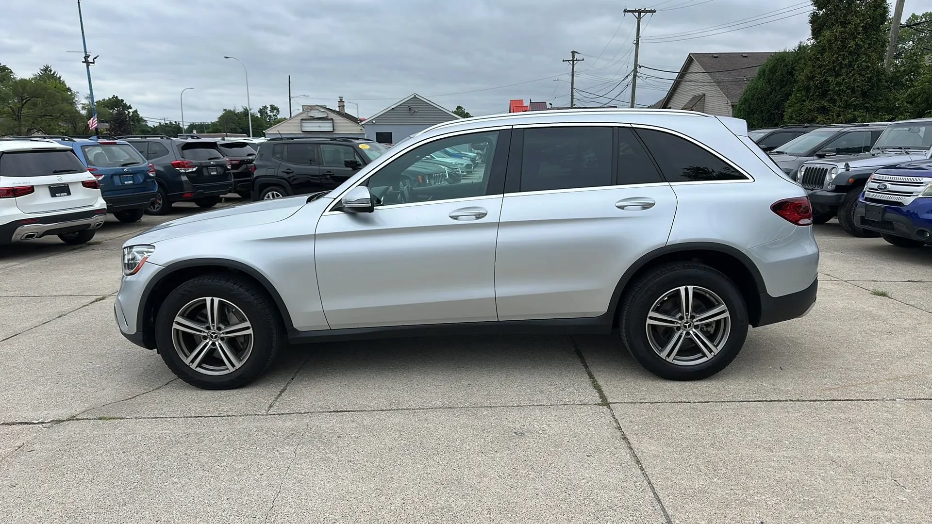Used 2020 Mercedes-Benz GLC 300 4MATIC image 8