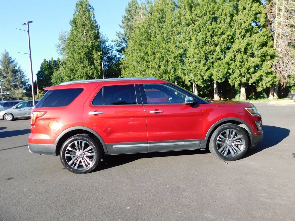 Used 2017 Ford Explorer Platinum AWD/4WD image 23