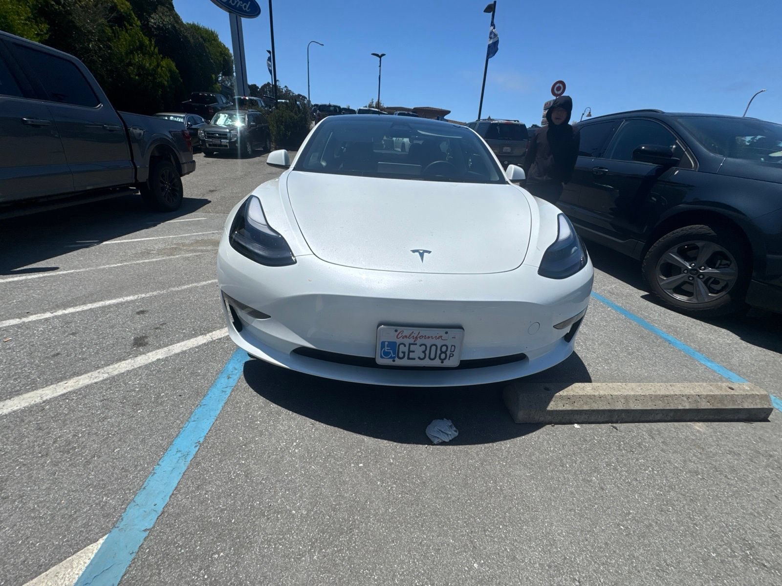 Used 2023 Tesla Model 3 Standard Range RWD image 2