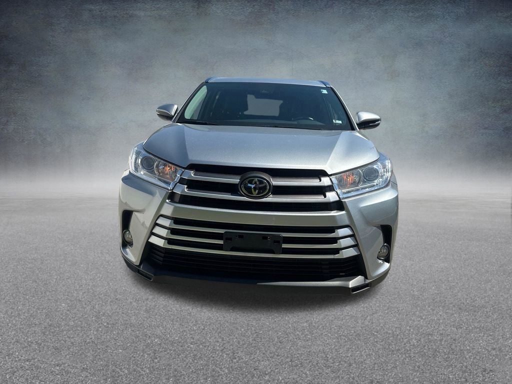 Used 2019 Toyota Highlander XLE AWD/4WD image 6